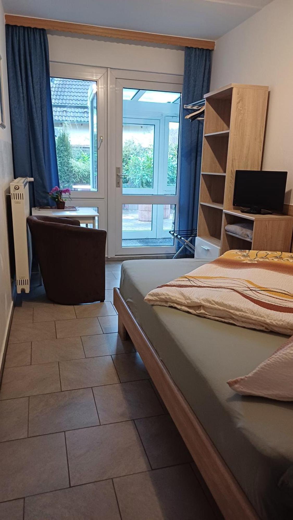 Pension Mark Hoyerswerda Buitenkant foto