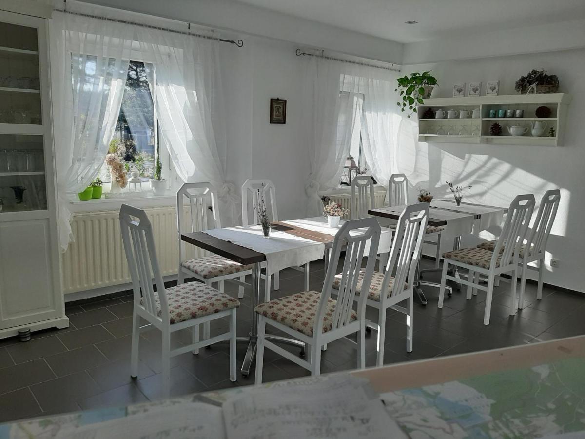Pension Mark Hoyerswerda Buitenkant foto